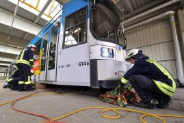 Schwerer Unfall Rettungskraefte Uebten In Jena Den Ernstfall 23